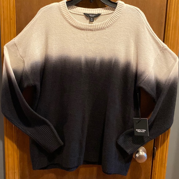 NWT Vera Wang Sweater - Picture 1 of 9